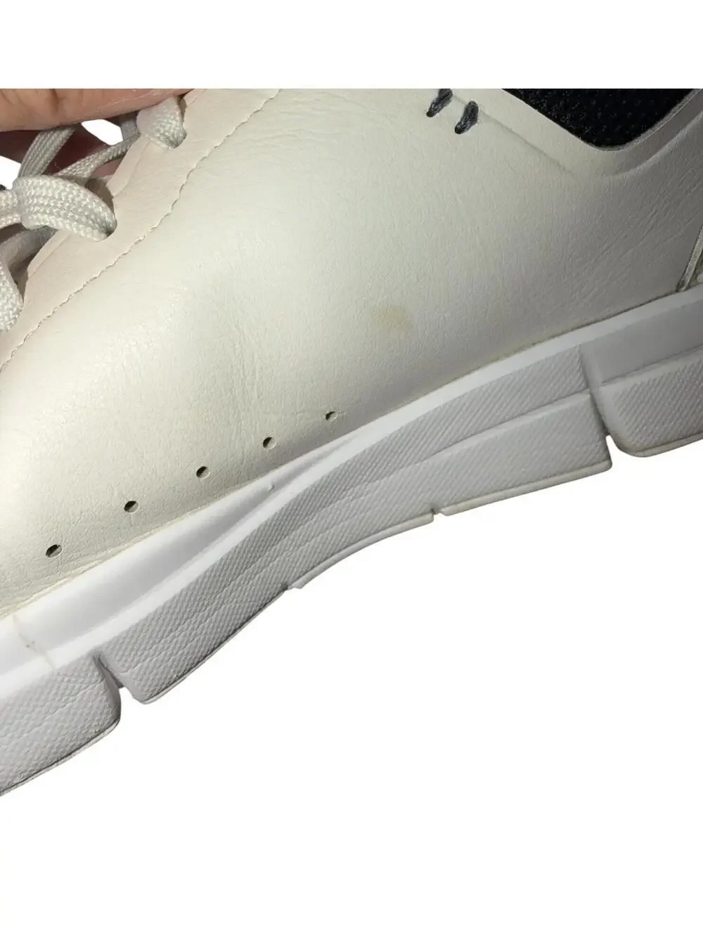 ON Running  The Roger Advantage Shoes White/Midnight,sz 9 tennis pickleball